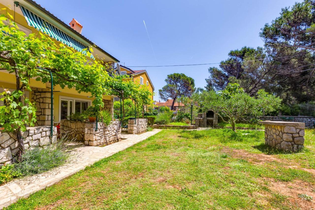 Apartments Margarita Mali Losinj Bagian luar foto
