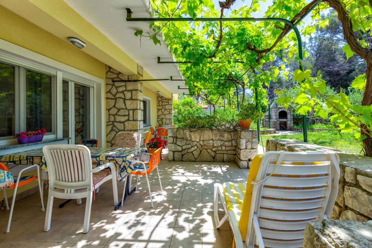 Apartments Margarita Mali Losinj Bagian luar foto