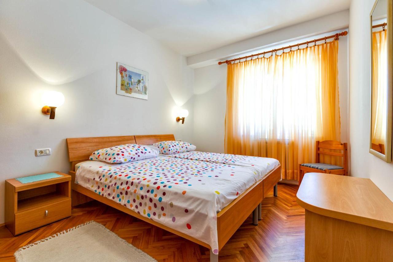 Apartments Margarita Mali Losinj Bagian luar foto