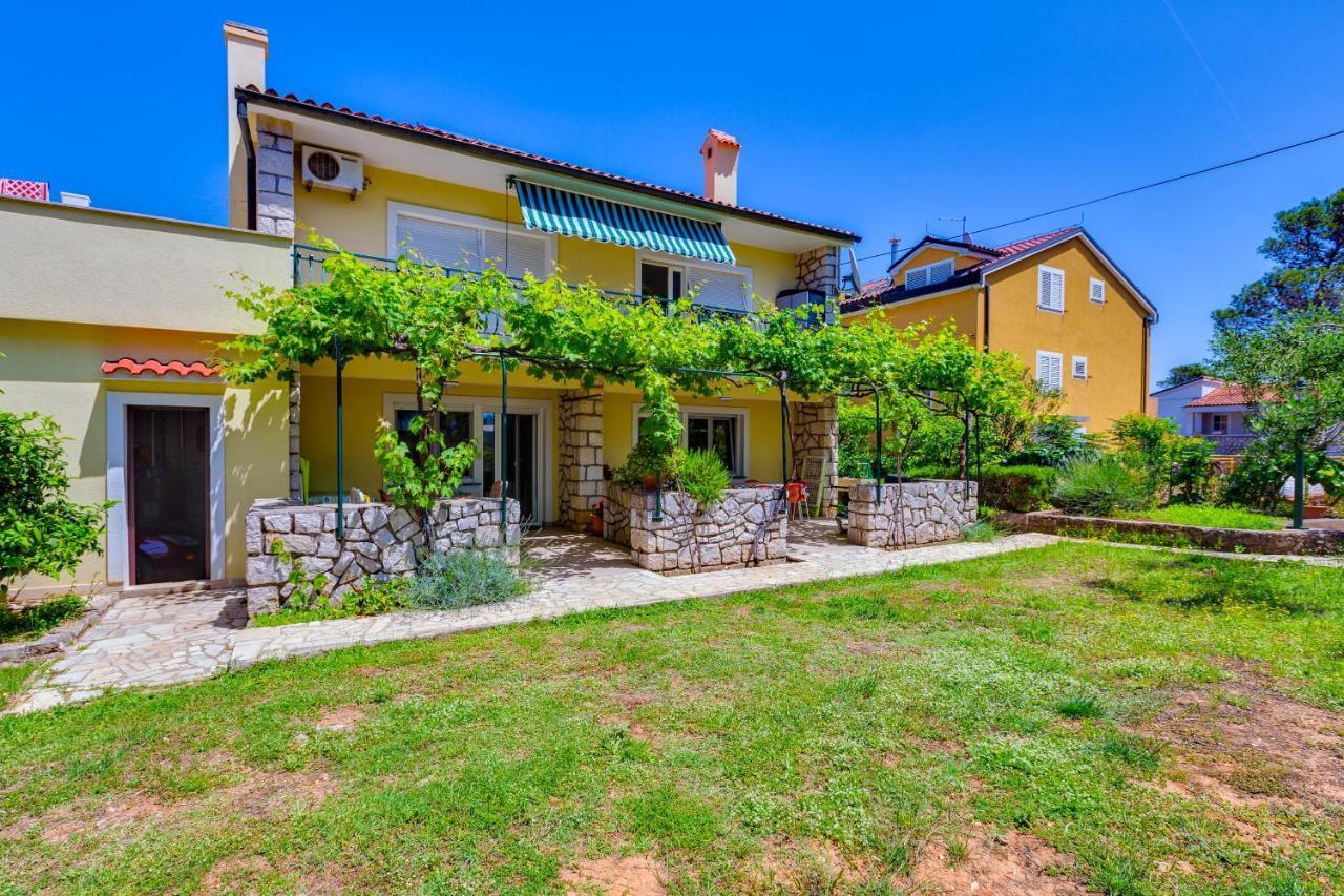 Apartments Margarita Mali Losinj Bagian luar foto