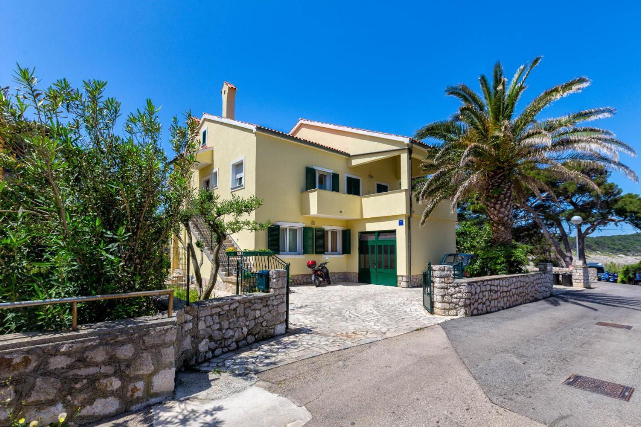 Apartments Margarita Mali Losinj Bagian luar foto