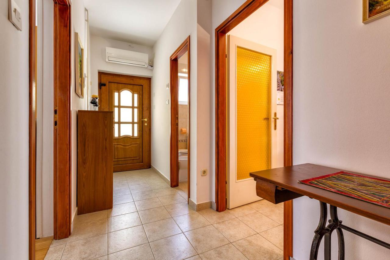 Apartments Margarita Mali Losinj Bagian luar foto