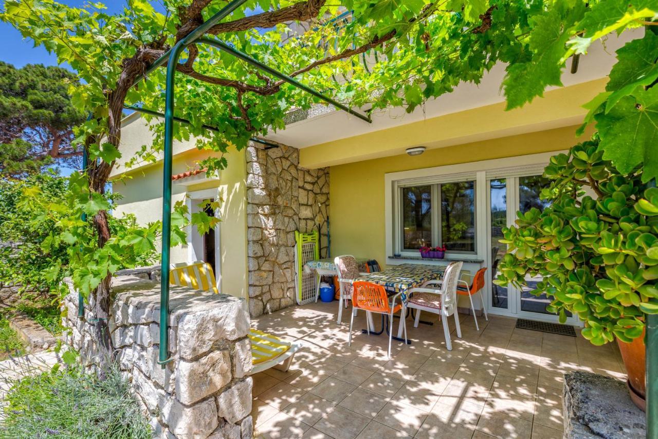Apartments Margarita Mali Losinj Bagian luar foto